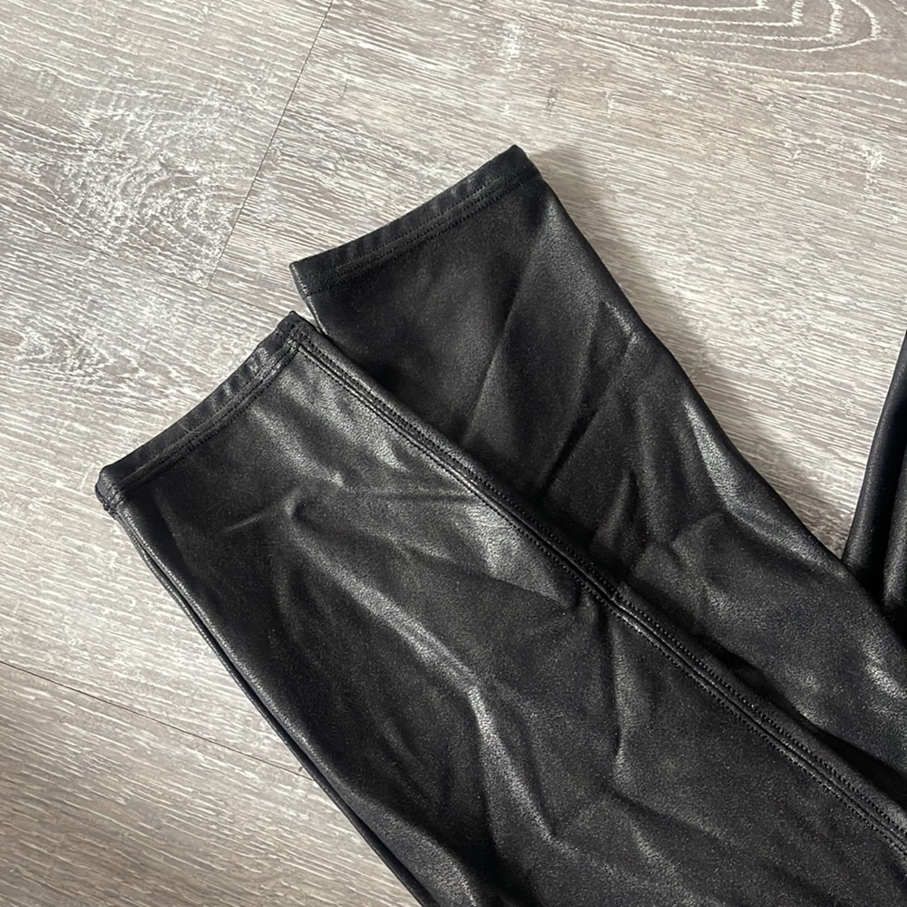 SPANX Faux Leather Leggings - Picture 4 of 4